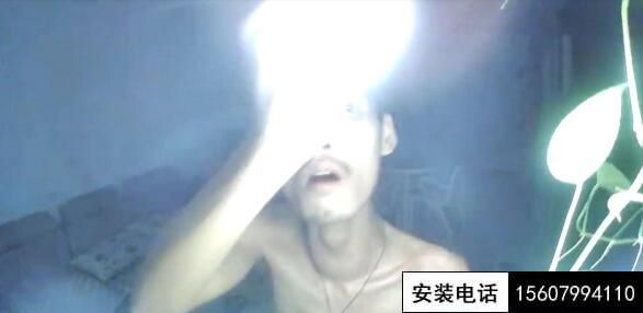 發(fā)現(xiàn)監(jiān)控攝像頭探頭后被驚走“萍鄉(xiāng)光背男”入室盜竊財物還拿走幾本書 自稱想多讀點書(圖1)